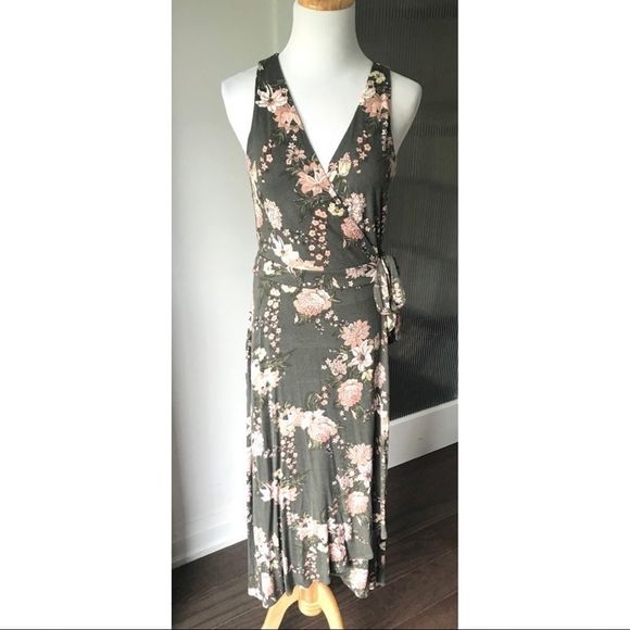 LOFT floral bouquet wrap dress - Picture 2 of 6